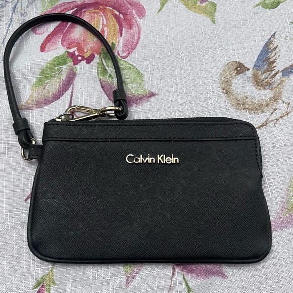 Calvin Klein Key Item Saffiano Wristlet - Picture 1 of 4
